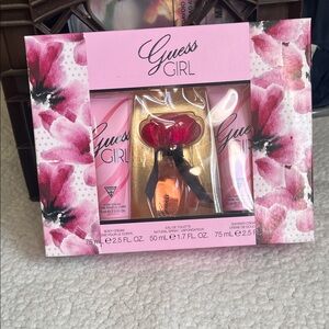 Guess Girl Pink Floral Fragrance Set
